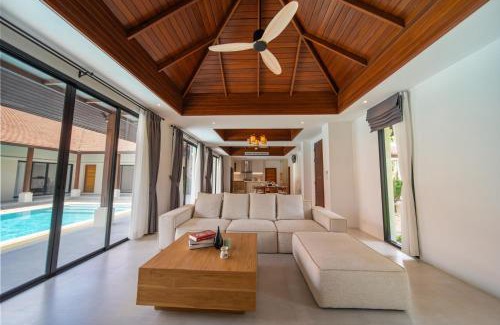 Bang Tao Villa | Luxury 4 Bedrooms 800 square meters of large space Private swimming pool private kitchen service Family and friends vacation