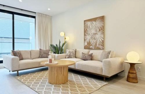 Greenlane House | Luxury 4 Beds Family & Business Travel Suite - ASB Showgrounds & Cornwall Park