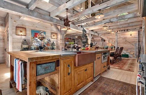 Asheville House | LUXURY 4 Kng Bdrm, 4.5 Bth, Gourmet Kitchen, Pavilion; TV, Fire Place, Heaters