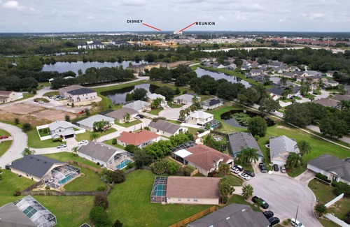 Bridgewater Crossing House | Luxury 4bedrooms /3Full Bathrooms Villa with a Games Room & Heated Pool