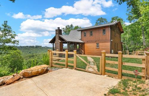 Blue Ridge House | Luxury 4Br Game Room Hot tub long-range Mtn view