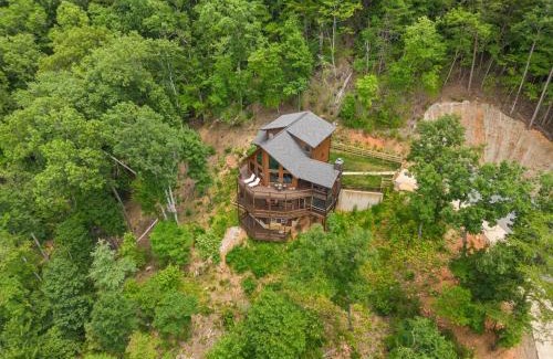 Blue Ridge House | Luxury 4Br Game Room Hot tub long-range Mtn view