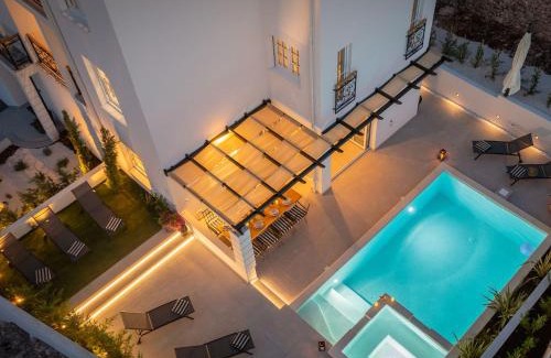 Razanj Villa | Luxury 4BR Villa Heated Pool, Just 100m to Sea