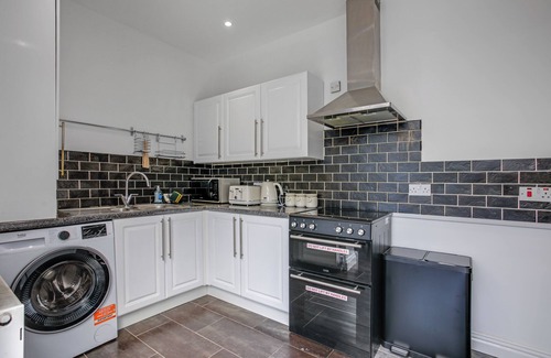 Newcastle-upon-Tyne House | Luxury 5 Bedroom Home in Newcastle