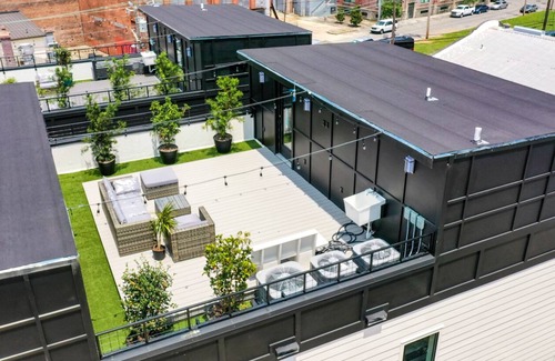 Faubourg Lafayette Villa | Luxury 5 bedroom Modern Villa with private Rooftop