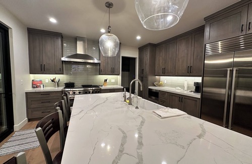 Park City House | Luxury 5-Bedroom Modern Mountain House with Movie and Game Room- Park City Utah