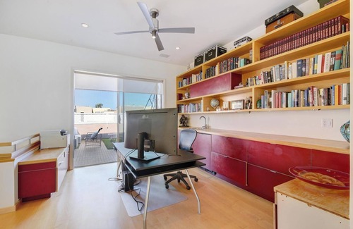 Marina Peninsula House | Luxury 5-bedroom house with AC in Marina del Rey