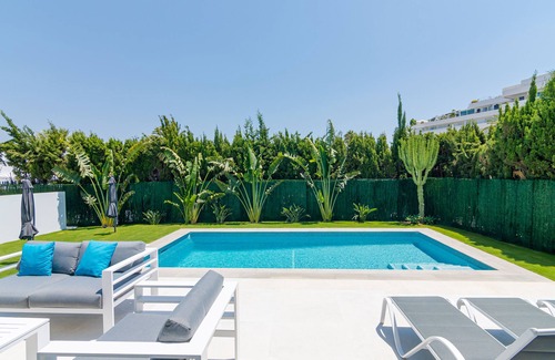Guadalmina Villa | Luxury 5 Bedroom Villa In Real Club de Golf Guadalmina