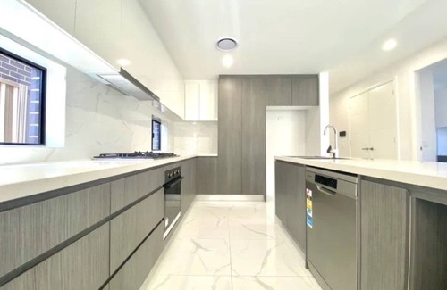 The Ponds House | Luxury 5 bedrooms 3 bathrooms house