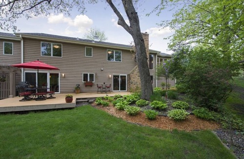 Golden Valley House | Luxury 5500 Sq ft Executive Home