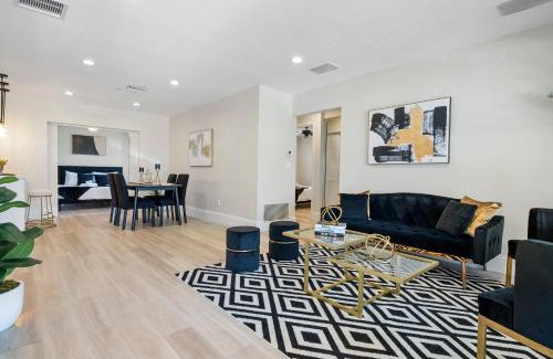 North Andrews Gardens Villa | Luxury 5Bed Family/Friends Gateway. 10Min to Beach