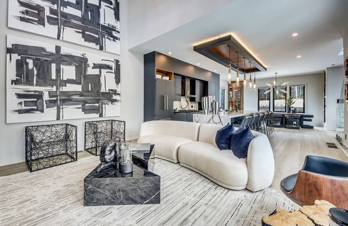 Cliftondale House | Luxury 5BR Retreat w/Pool, Hot Tub, Basketball