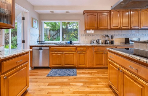East San Jose House | Luxury 5BR Retreat with Pool, Fire Pit & Valley Views