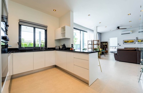Hua Hin Villa | Luxury 6 Bed Private Pool Villa - LLW