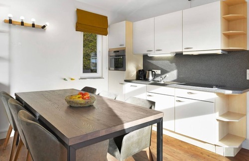 Froidchapelle House | Luxury 6-person bungalow in the holiday park Landal Village l'Eau d'Heure