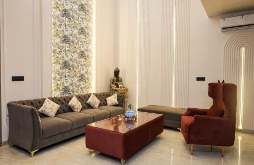Vidhyadhar Nagar Villa | Luxury 6BHk Pool Villa Near Jaipur Railway Station