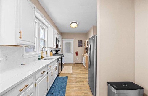 Atlantic City Apartment | Luxury 6BR Beach Home, Sleeps 16 – 1.5 Blks to Beach