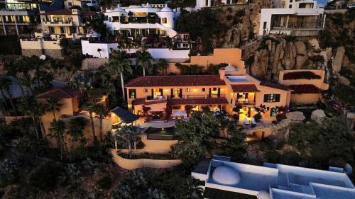 Pedregal Villa | Luxury 6BR Villa Casa Luca By The Agency Baja