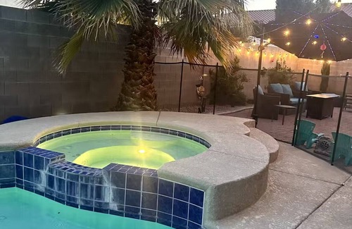 Arden Villa | Luxury 7BR 5BA Villa Heated POOL & JACUZZI