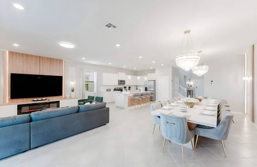 Four Corners House | Luxury 8BR Villa with Private Pool near Disney