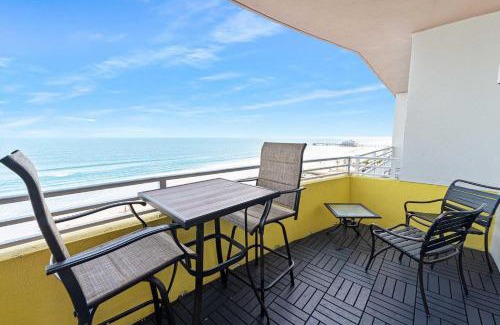 Brush - Stewarts House | Luxury 9th Floor 1 BR Condo Direct Oceanfront Wyndham Ocean Walk Resort Daytona Beach | 906