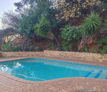 Greater Johannesburg Metropolitan Area Apartment | Luxury A