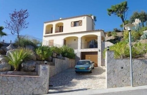 Calonge Villa | Luxury Air Conditioned Villa Close to Calonge Centre - Fantastic Views