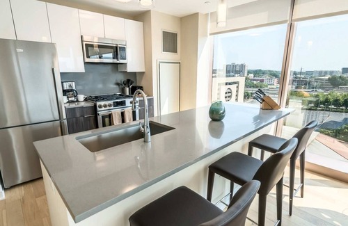 Downtown Apartment | Luxury Apart Downtown With Indoor Pool