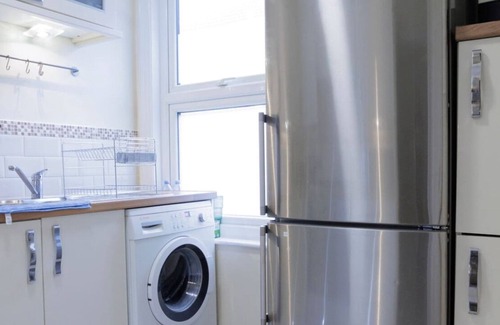 Brondesbury Park Apartment | Luxury Apartment in Kensal Rise
