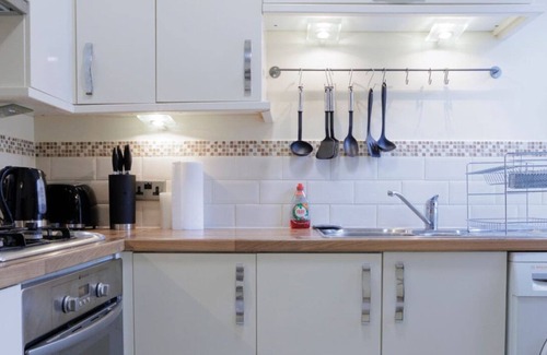 Brondesbury Park Apartment | Luxury Apartment in Kensal Rise