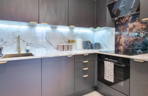 Castlefield Apartment | Luxury Apartment Canal View Castlefield - Parking