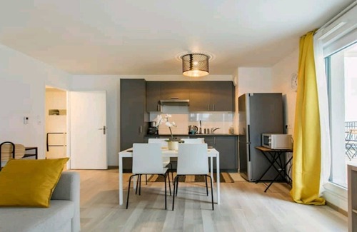 Bois-Colombes Apartment | Luxury Apartment near Paris with secured Parking
