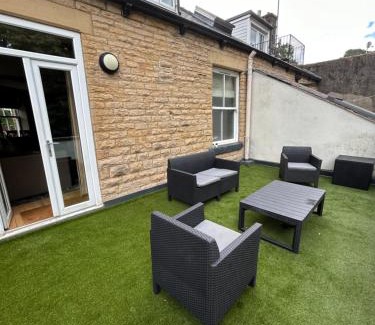 Sheffield Apartment | Luxury Apartment - Great Location