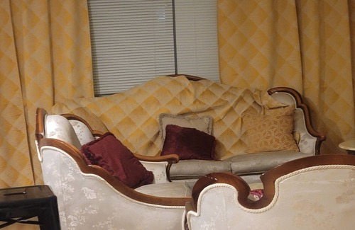 Wynnefield Apartment | Luxury Apartment in City with 10% for a week and 20% for Month/FREE WIFI