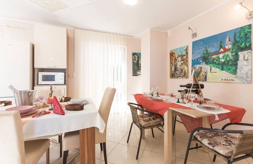 Opric Apartment | Luxury Apartment in Beautiful Villa Emily With Amazing Sea view
