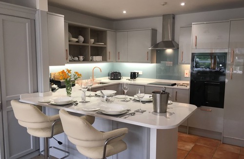 Ambleside Apartment | Luxury Apartment in Central Ambleside, Balcony, Fabulous Views, Fully Equipped