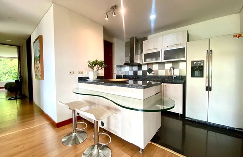 Patio Bonito Apartment | Luxury Apartment in El Poblado