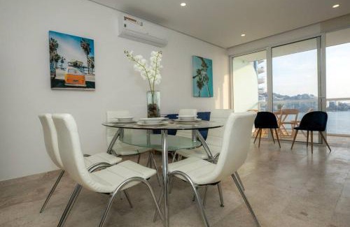 Costa Azul Apartment | Luxury apartment in front of Acapulco Beach