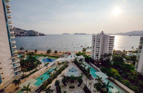 Costa Azul Apartment | Luxury apartment in front of Acapulco Beach