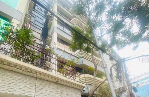 Dhaka Apartment | Luxury Apartment in Gulshan 2 Next to 5 Star Renaissance Hotel