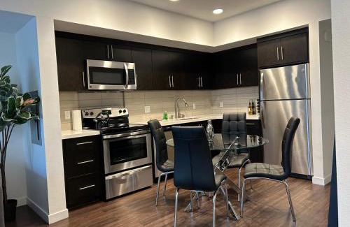 Little Armenia Apartment | LUXURY APARTMENT IN HOLLYWOOD