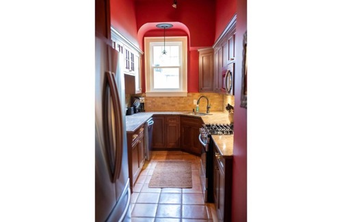 Scranton Apartment | Luxury Apartment in Scranton's Hill Section!