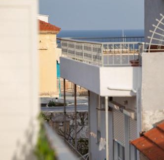 Petaloudes Apartment | Luxury apartment in the center