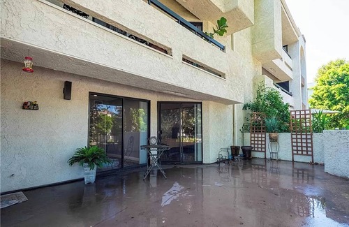 Warner Center Apartment | Luxury apartment in woodland hills