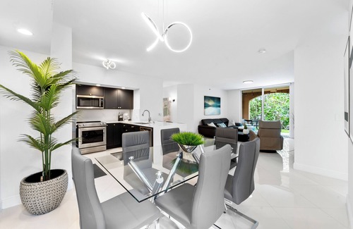 Aventura Condo | Luxury apartment near the beach