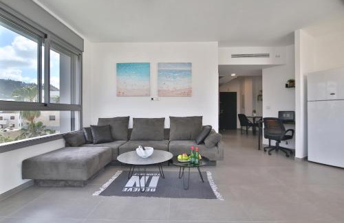 Haifa Apartment | Luxury apartment on the beach