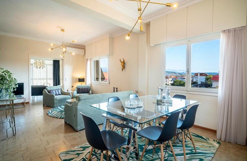 Ioannina Apartment | Luxury apartment Vol 1 with 3 bedrooms close to the lake