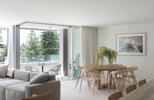 Bronte Apartment | Luxury Apartment with Bronte Beach Views