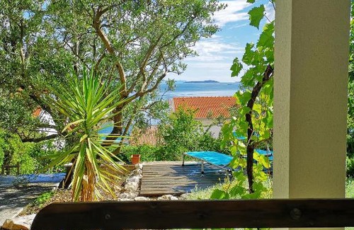 Okrug Donji Apartment | Luxury apartment with own terrace and sea view