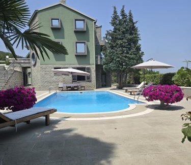 Bregi Apartment | Luxury Apartment with private pool and 2 bedrooms in Villa Opatija Bay View